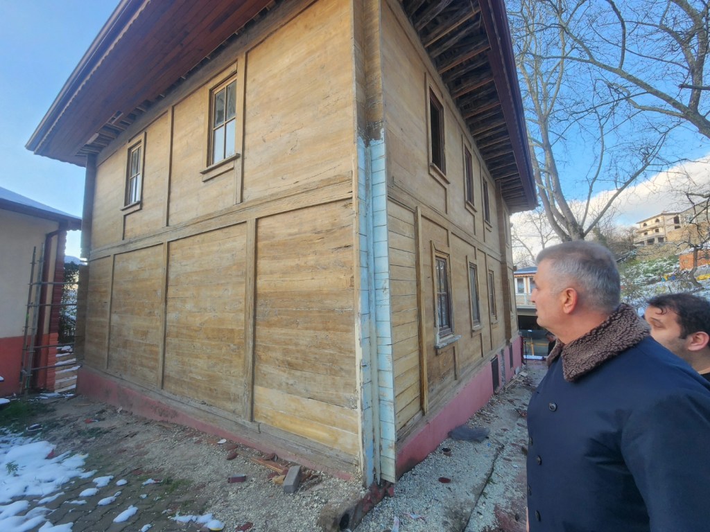 Gölcük’te Tarihi Nüzhetiye Camii Restorasyonu!