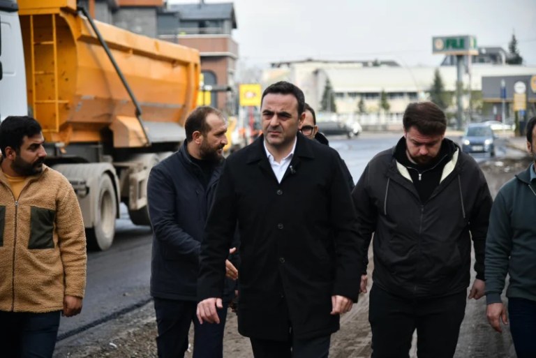 Başiskele’de Yol Çalışmaları Yakından Takip Ediliyor!