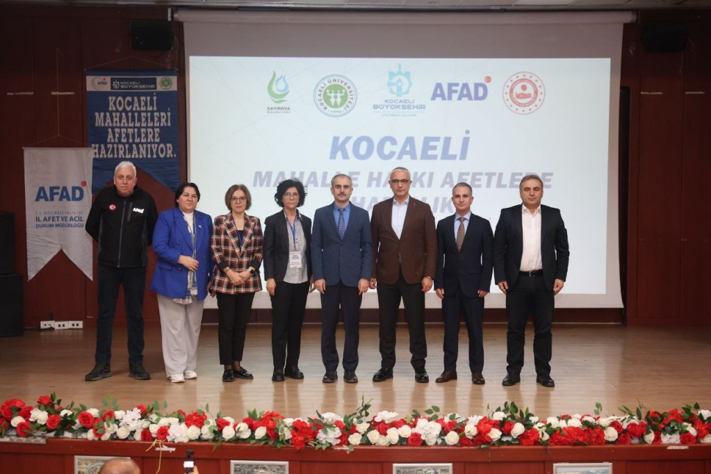 Çayırova’da Mahalle Halkı Afet Eğitimi Başladı!