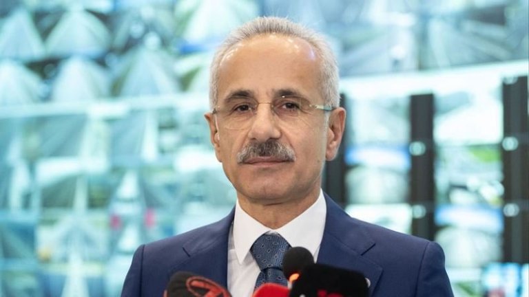 Ulaştırma Bakanı: Akaryakıttan İlave Vergi Almıyoruz