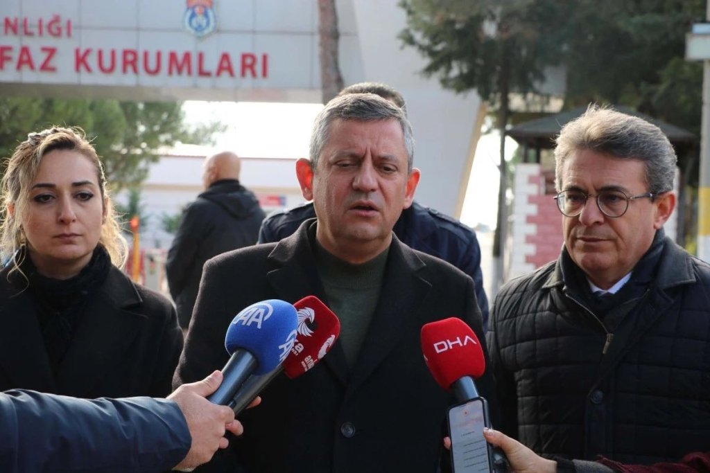 Özgür Özel’den Tutuksuz Yargılama Çağrısı!