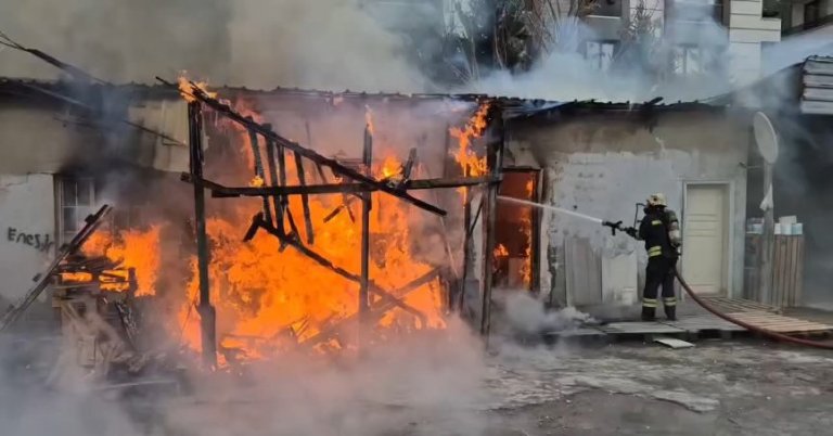 Depo alev alev yandı