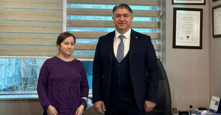 Sibel hemşire ablasının karaciğeriyle hayata tutundu
