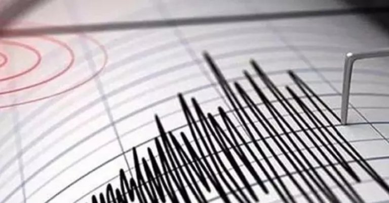 Ege Denizi’nde 5,2 büyüklüğünde deprem