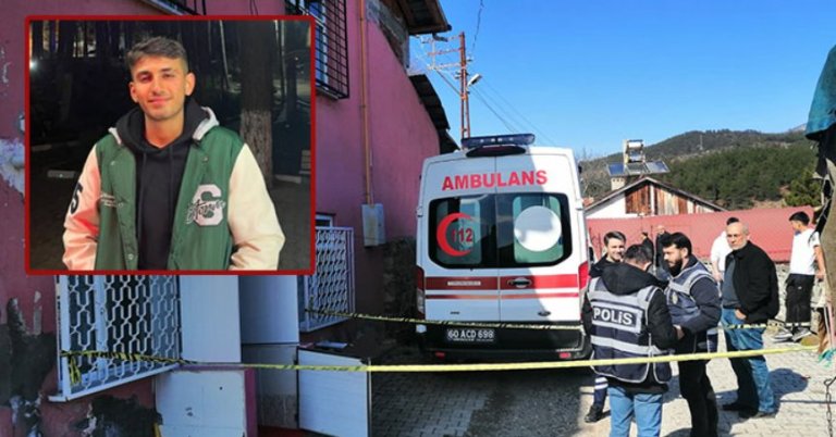 Oğlunun kafasına keser vurarak öldürdü