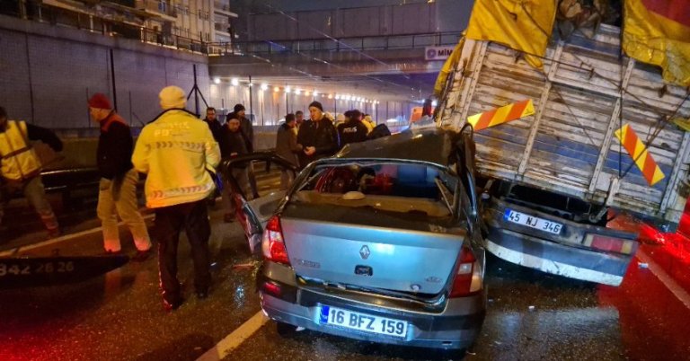 Bursa’da zincirleme kaza: 1 ölü, 4 yaralı