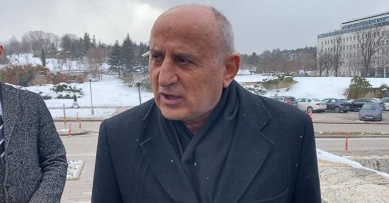 CHP’li Çiçek, ön seçim için imza toplamaya başladı