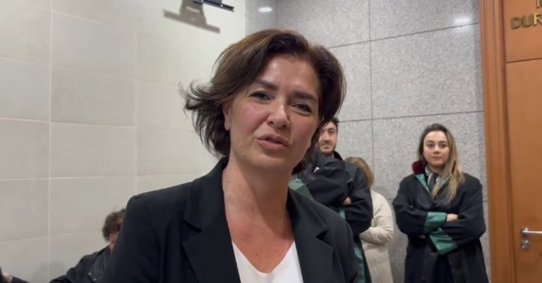 Gazeteci Özlem Gürses’e hapis cezası