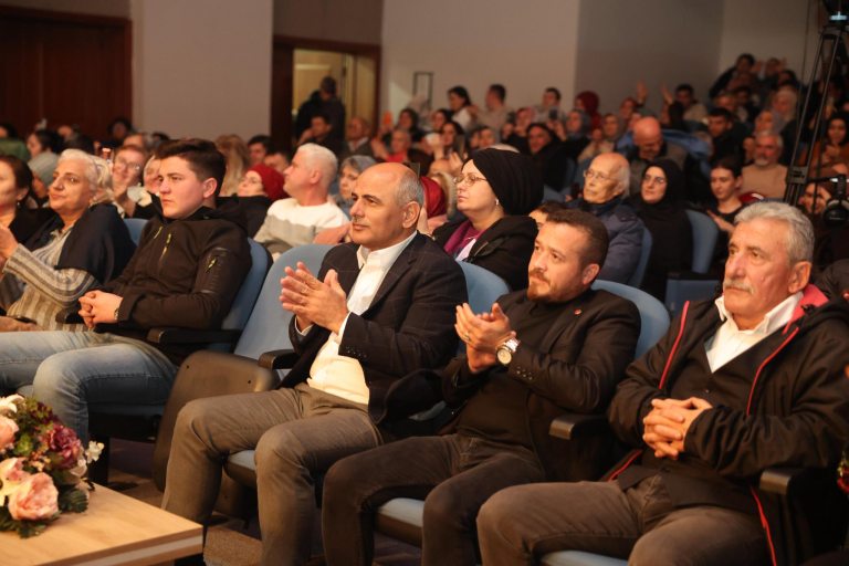 Körfez’de En Baba Şarkılar Seslendirildi!