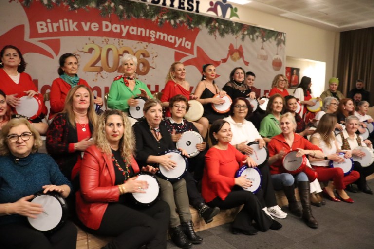 İzmit’te Asırlık Çınarlar Yılbaşını Kutladı!