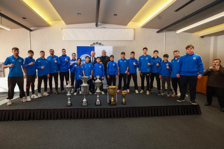 Kocaeli’de Kağıtspor’un Büyük Başarısı!