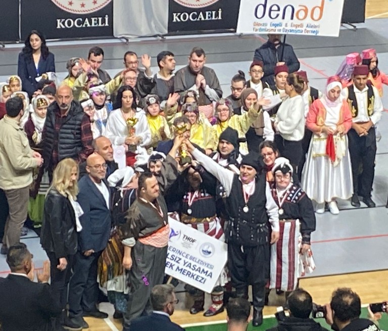 Derince’de Engelsiz Adımlar Coşkusu!
