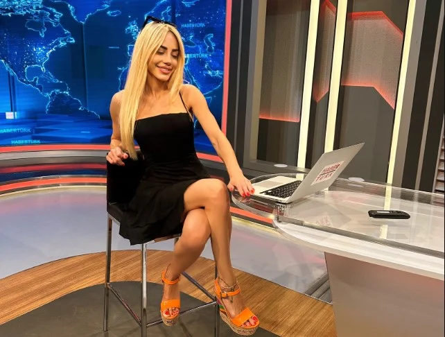 Ela Rümeysa Cebeci’den Mehmet Akif Ersoy Açıklaması!