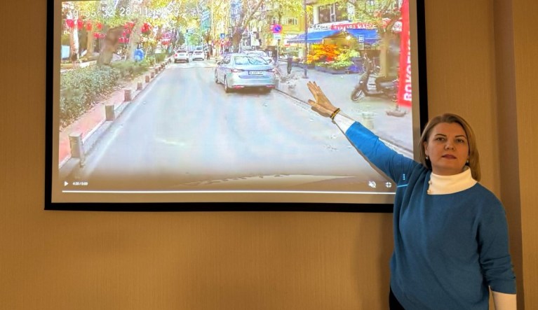 İzmit’te Kaldırım İşgallerine Son!