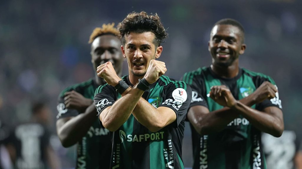 Kocaelispor ve Antalyaspor Maçında Dostluk Kazandı!