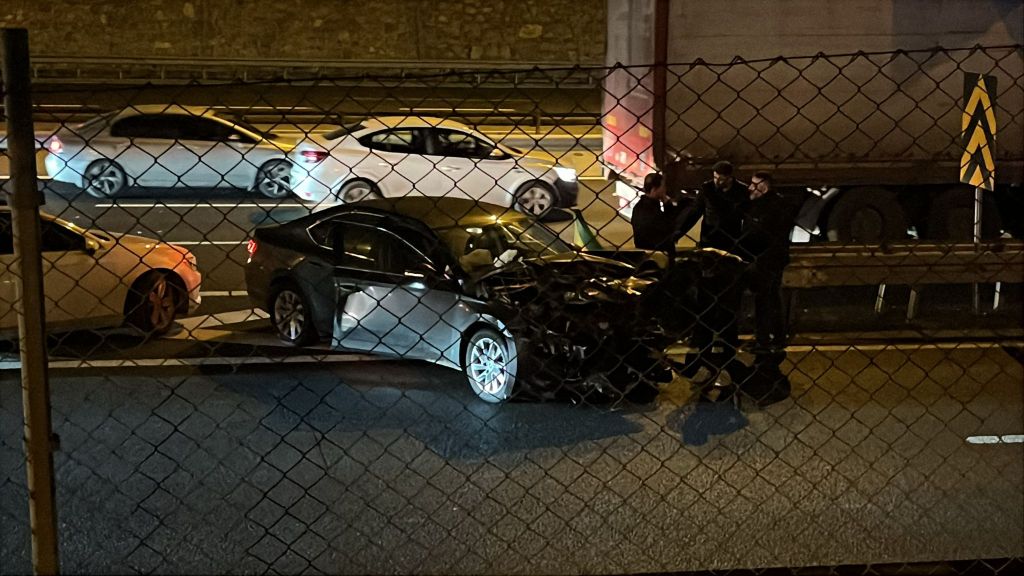 Dilovası’nda Otobanda Yine Kaza!