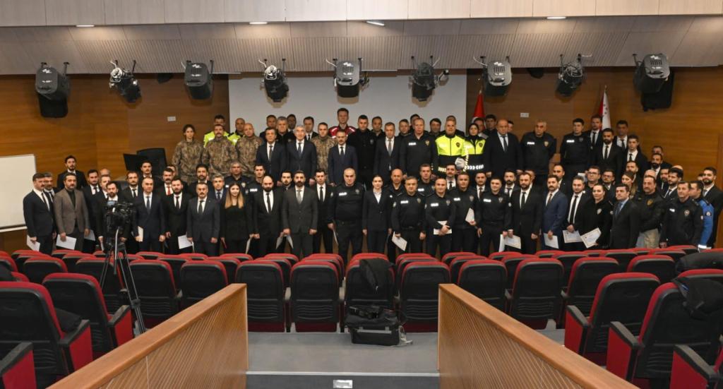 Vali İlhami Aktaş, Emniyet Müdürlüğünde!