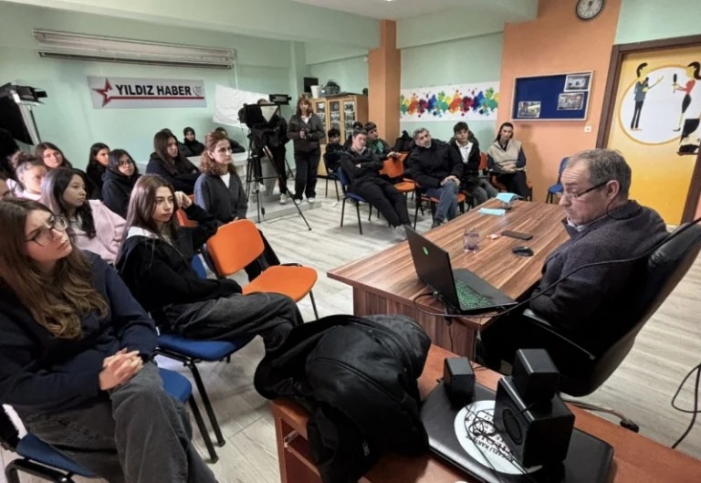 PressGPT, Kartepe’de Geleceğin Gazetecileriyle Buluştu