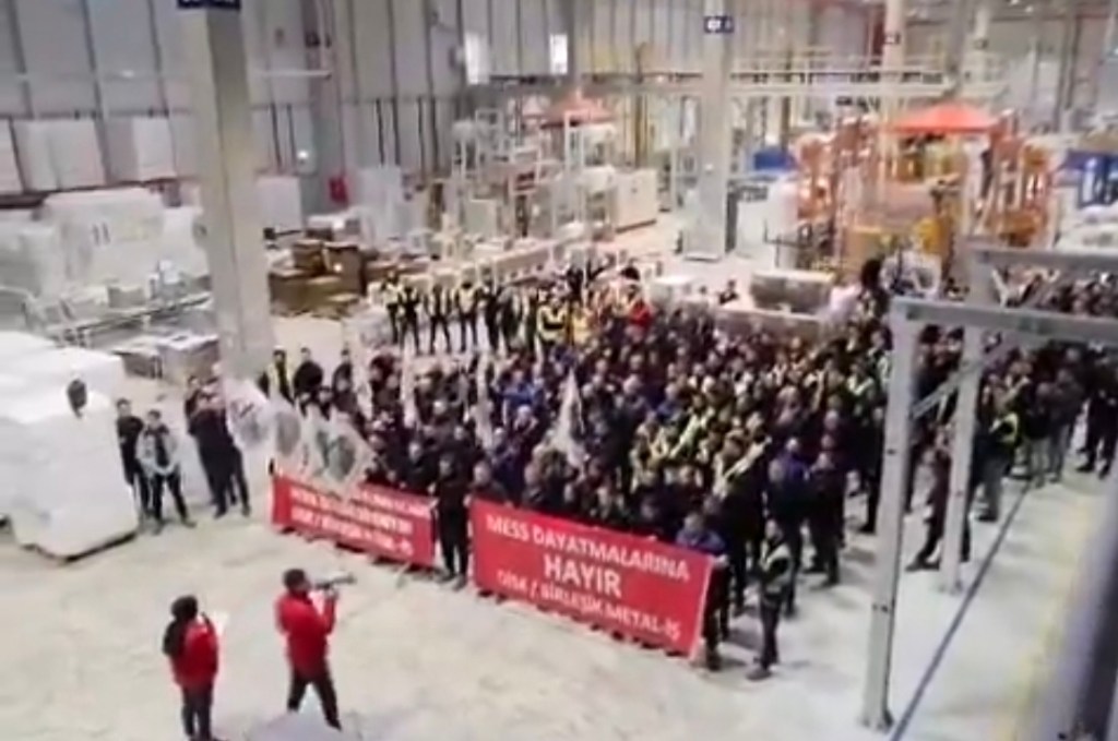 Metal İşçileri MESS’e Karşı Ayakta!