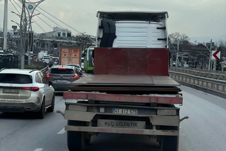 İzmit’te Tehlikeli Taşımacılık!