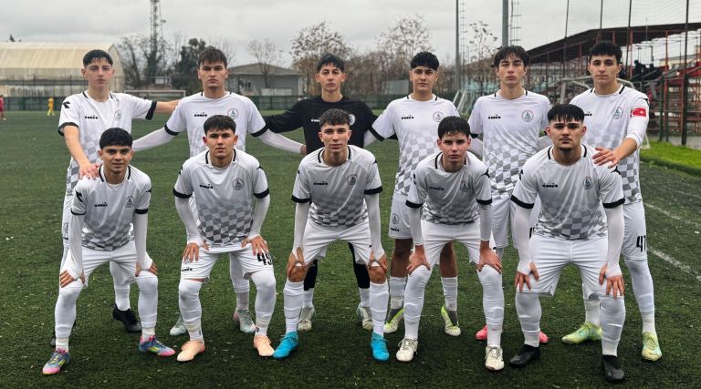 Körfez Gençlerbirliği Futbolda Zirvede!