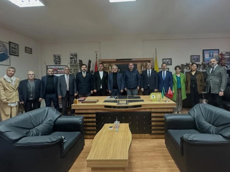 İzmit’te MHP ve Erzurumlular buluşması!
