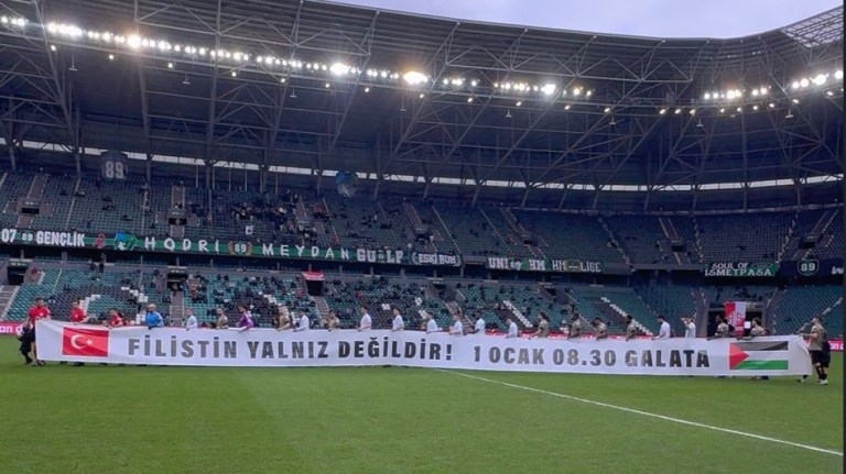 Kocaelispor–Erzurumspor FK Maçında Tribünler Boş Kaldı!