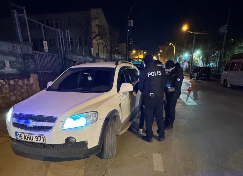 Bursa'da Yılbaşı Öncesi Güvenlik Önlemleri Arttı