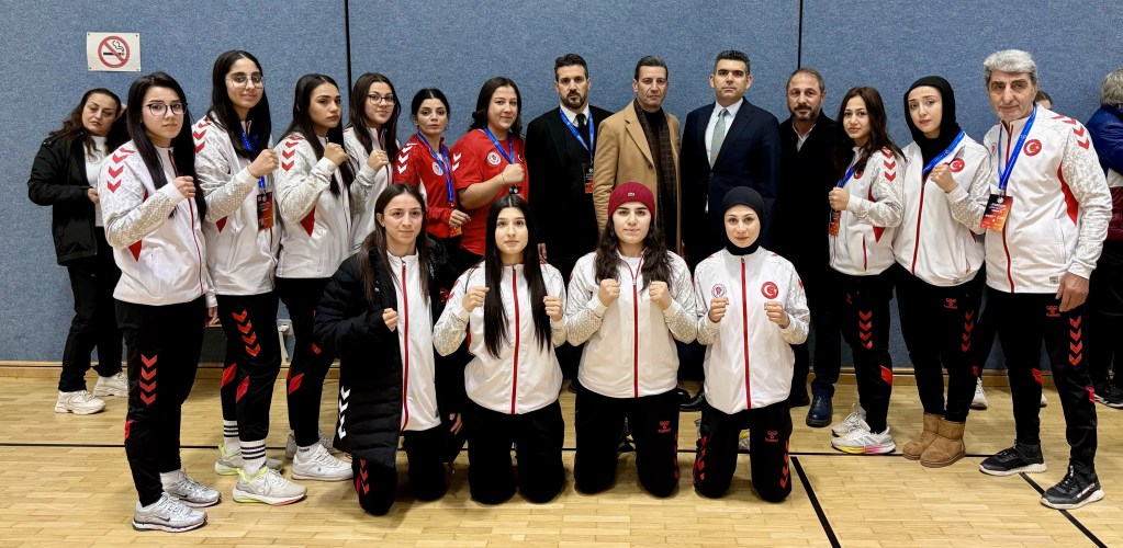Milli Boksörler Avrupa'dan 12 Madalya ile Döndü