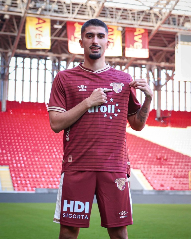Göztepe'den Hızlı Transfer Hamlesi