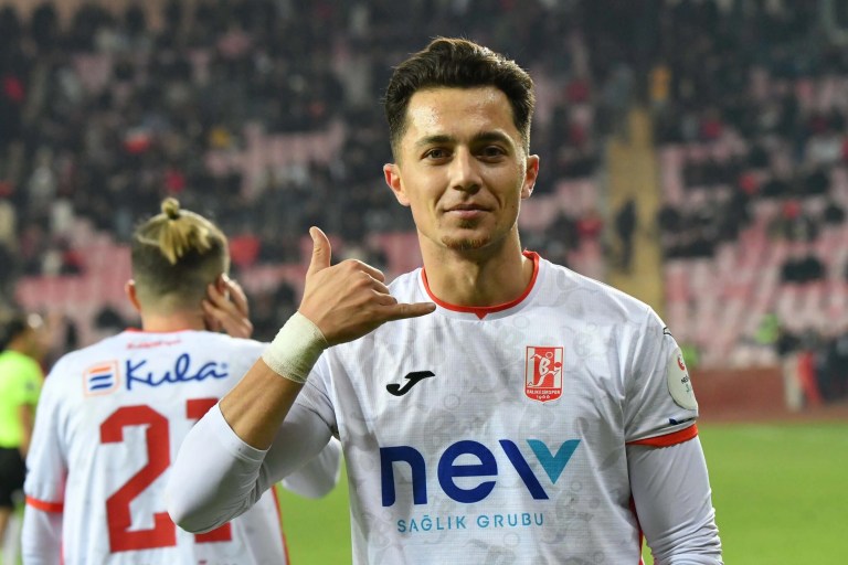 Balıkesirspor Eskişehirspor'u Farklı Yendi