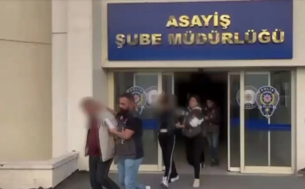 Ankara'da Market Hırsızlığı: Üç Kişi Tutuklandı