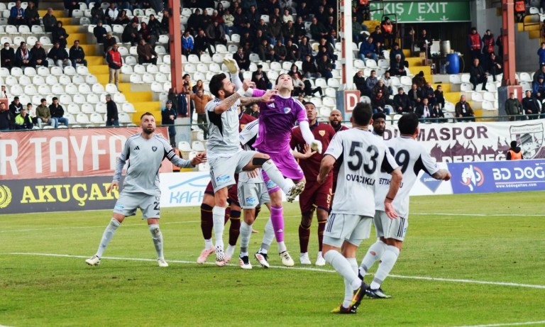 Bandırmaspor Evinde Erzurumspor FK'ya Yenildi
