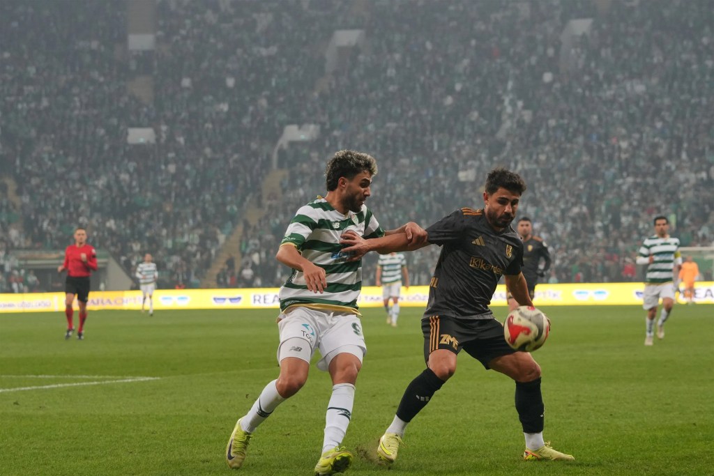 Bursaspor ve Aliağa FK Maçı Golsüz Berabere Bitti
