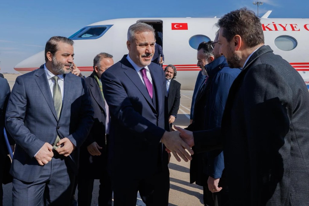 Türk Bakanlar Suriye'de Önemli Temaslarda Bulundu