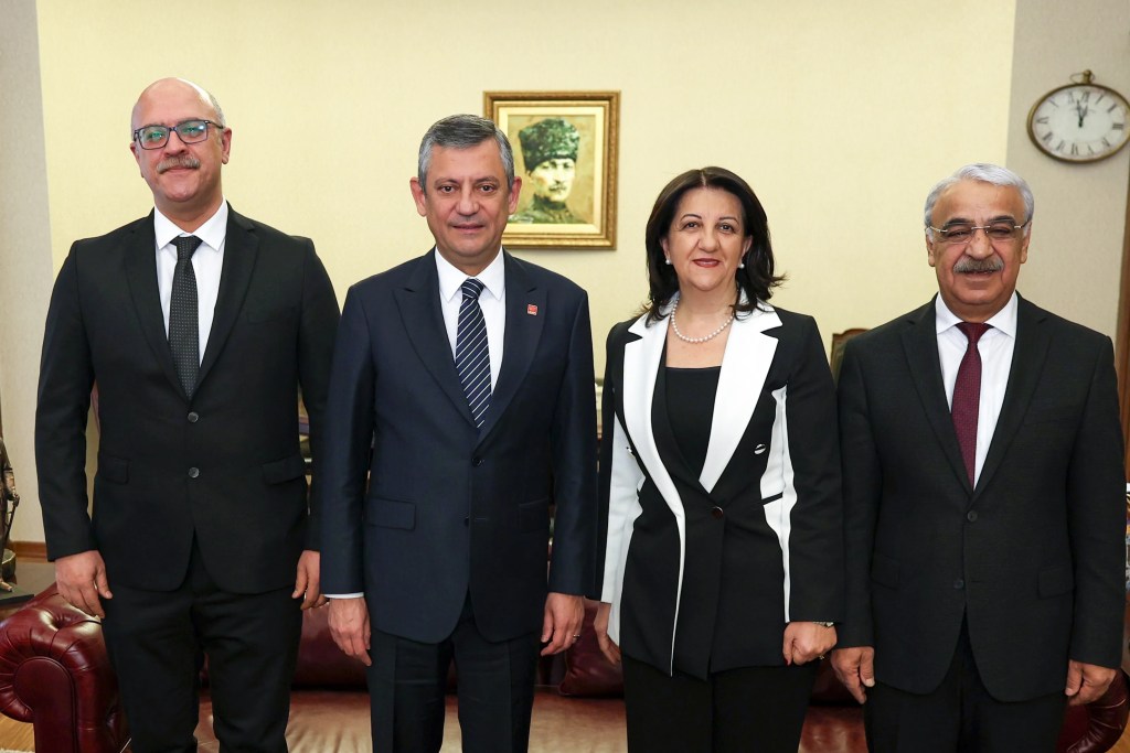 DEM Parti Heyeti CHP'yi Ziyaret Etti