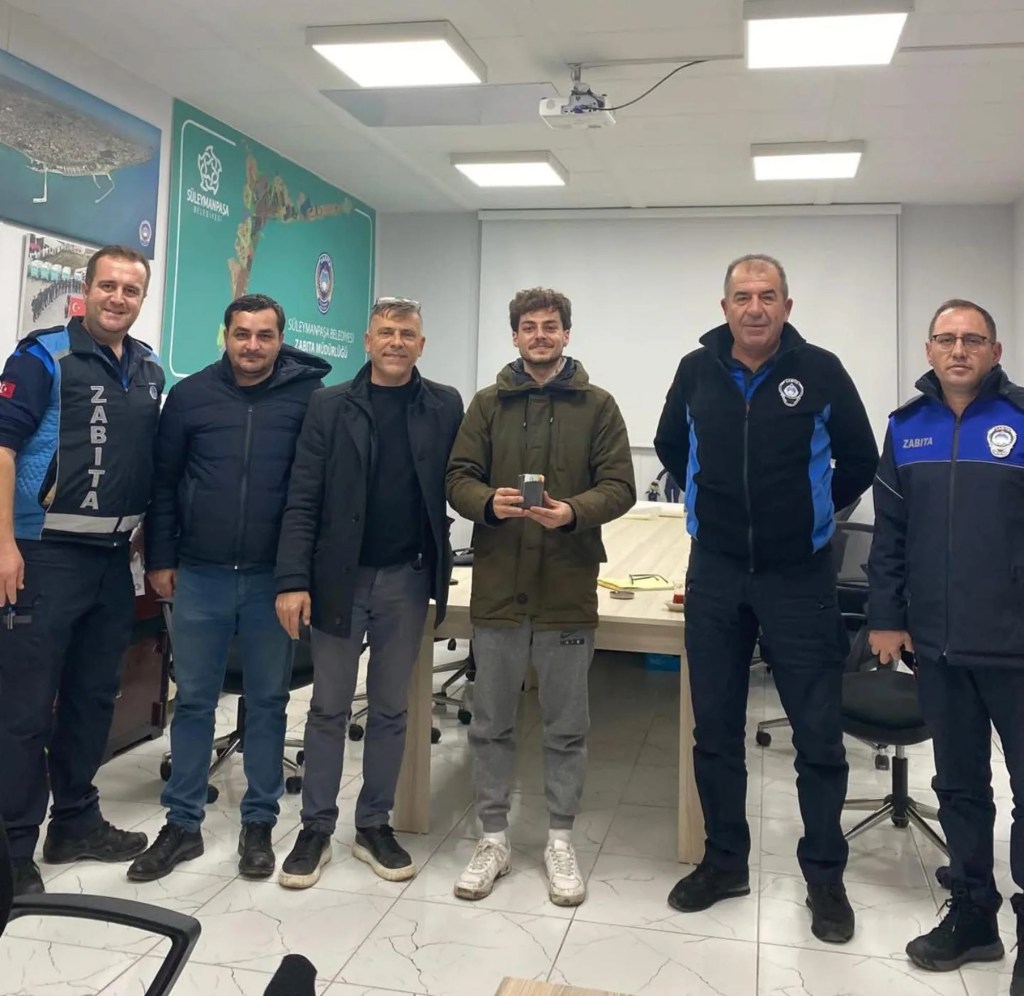 Tekirdağ'da Çöp Kamyonunda Bulunan Cüzdan