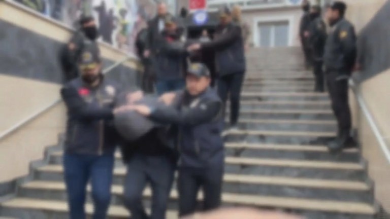 İstanbul'da Aynı Gün İki Cinayet: 15 Şüpheli Yakalandı