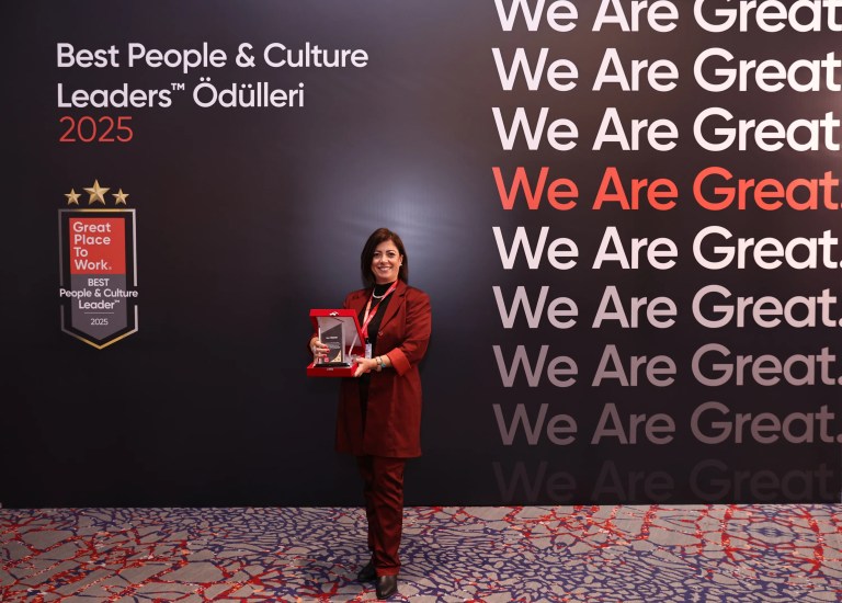Çetaş Otomotiv'den Esra Ölmez Türegün'e Büyük Ödül