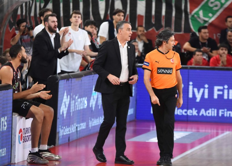 Manisa Basket'te Yeni Başantrenör Serhan Kavut