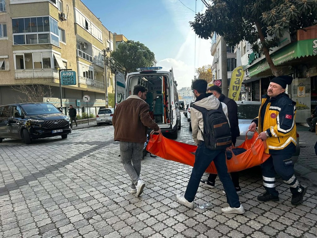 Felçli Hasta Balkondan Kurtarıldı