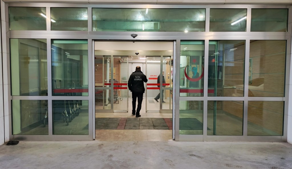 Karaman'da Boşanma Aşamasındaki Kadın Sokakta Bıçaklandı