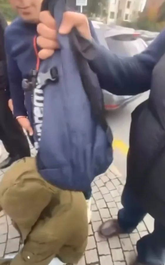 Başakşehir'de Gasp Girişimi: Şüpheliler Anında Yakalandı