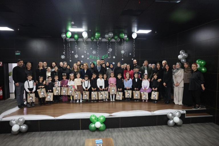 Çayırova’da Çocuk Kulüplerinde Karne Coşkusu!