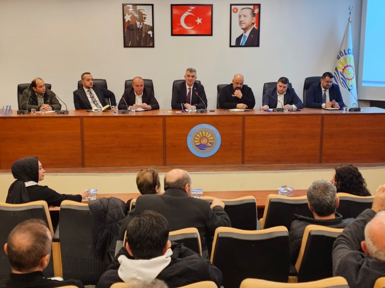 Gölcük’te Muhtarlar Yatırımlar Hakkında Bilgilendirildi!