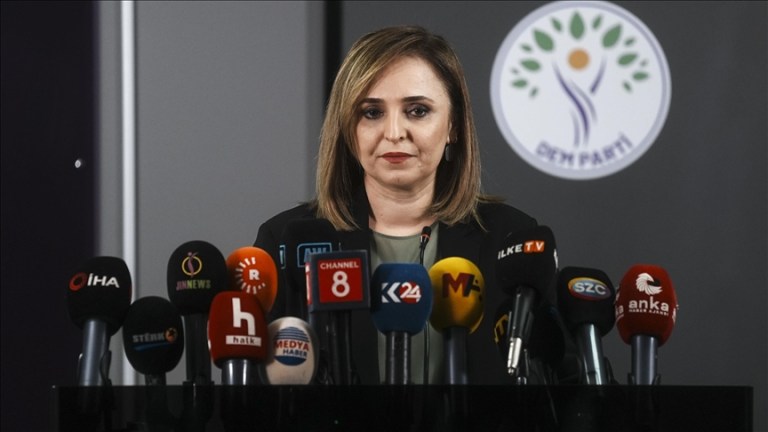 Nusaybin’de Bayrak İndirme Olayı!