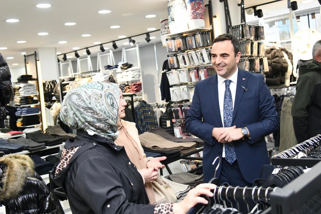 Başkan Özlü: Başiskele’de Hizmet Sahada!