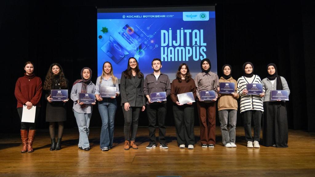 Kocaeli’de Dijital Kampüs’ten 235 Genç Sertifika Aldı!