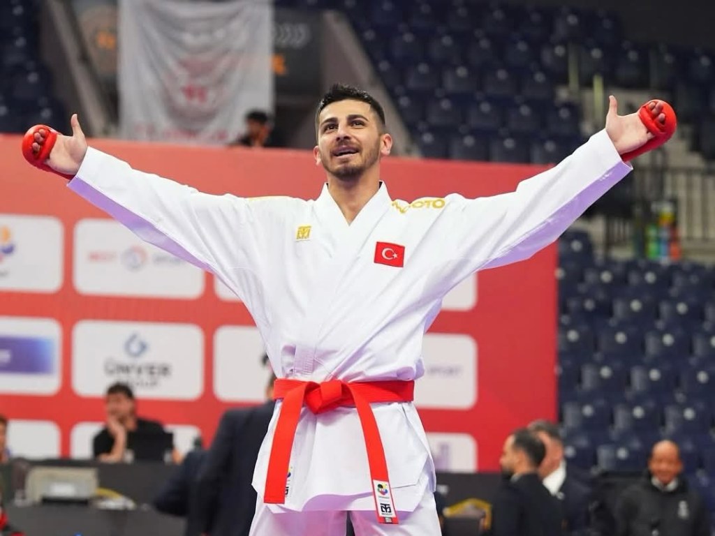 Eray Şamdan Kocaeli’de Veda Etti!
