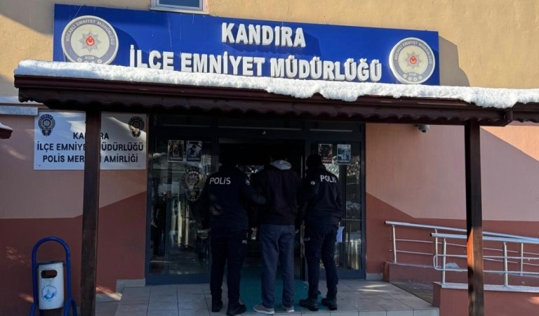 Kocaeli’de Tefecilik Suçundan Aranan Yakalandı!